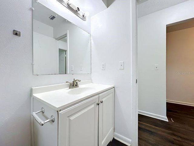 5214 2ND STREET, Orlando, FL 32810