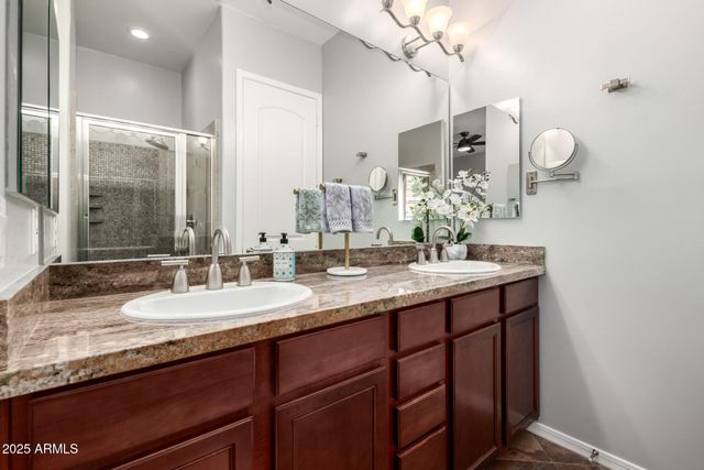 121 N CALIFORNIA Street 35, Chandler, AZ 85225