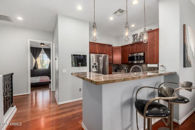 121 N CALIFORNIA Street 35, Chandler, AZ 85225