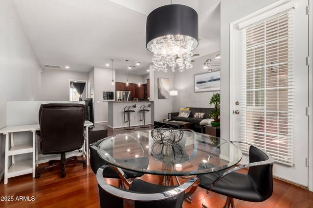 121 N CALIFORNIA Street 35, Chandler, AZ 85225