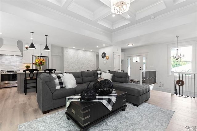 3361 LONGVIEW Terrace, Lysander, NY 13027