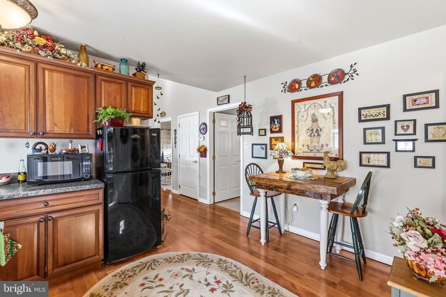 71 PARRY DR, Hainesport, NJ 08036