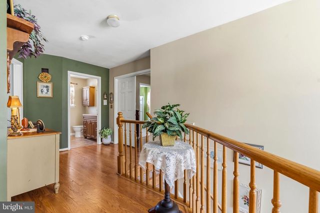 71 PARRY DR, Hainesport, NJ 08036