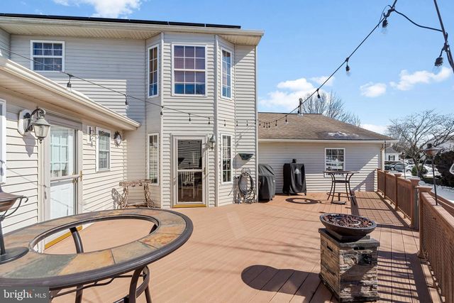 71 PARRY DR, Hainesport, NJ 08036