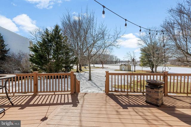 71 PARRY DR, Hainesport, NJ 08036