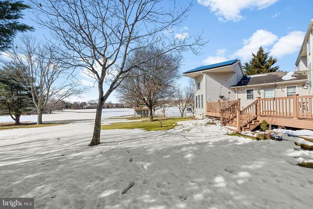 71 PARRY DR, Hainesport, NJ 08036