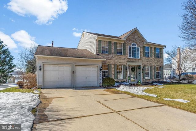 71 PARRY DR, Hainesport, NJ 08036