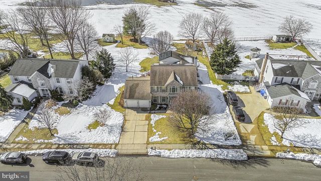 71 PARRY DR, Hainesport, NJ 08036