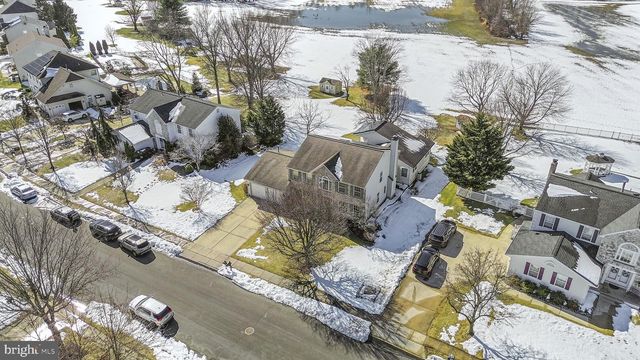 71 PARRY DR, Hainesport, NJ 08036