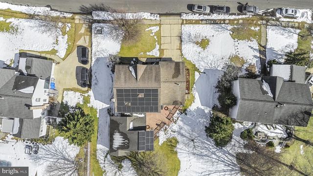 71 PARRY DR, Hainesport, NJ 08036