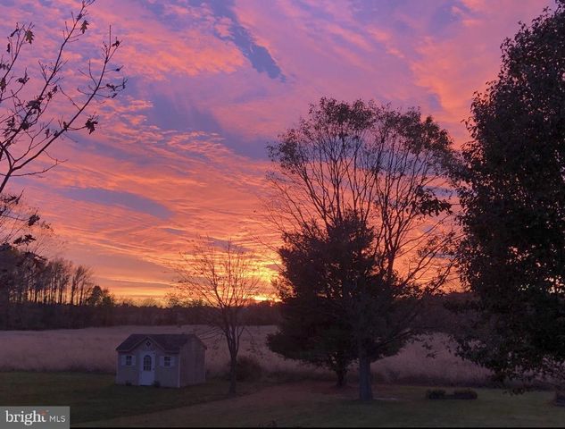 71 PARRY DR, Hainesport, NJ 08036