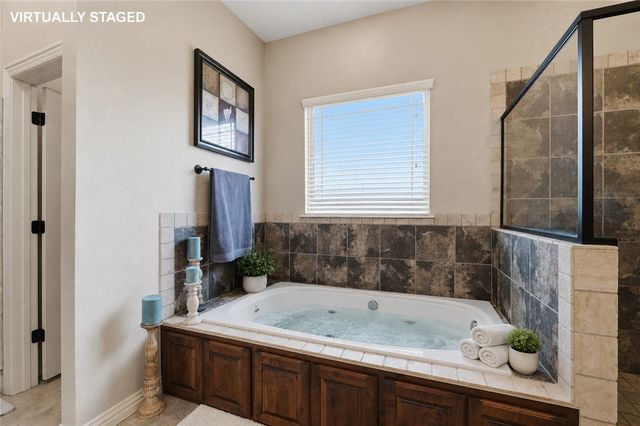 6401 S 46Th Street, Rogers, AR 72758