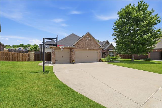6401 S 46Th Street, Rogers, AR 72758