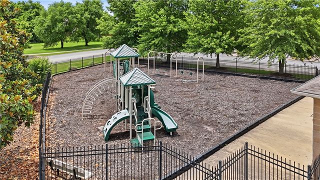 6401 S 46Th Street, Rogers, AR 72758