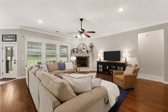 6401 S 46Th Street, Rogers, AR 72758
