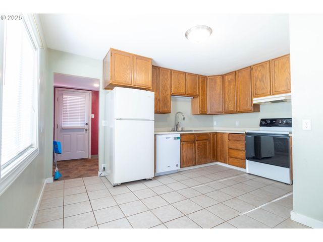 512 20TH St, La Grande, OR 97850