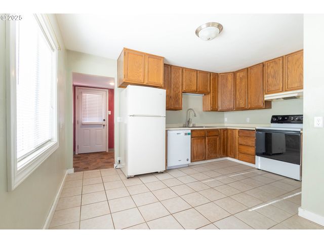 512 20TH St, La Grande, OR 97850