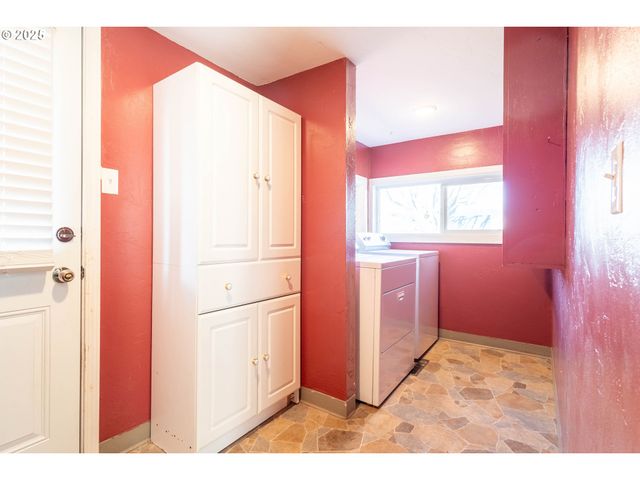 512 20TH St, La Grande, OR 97850