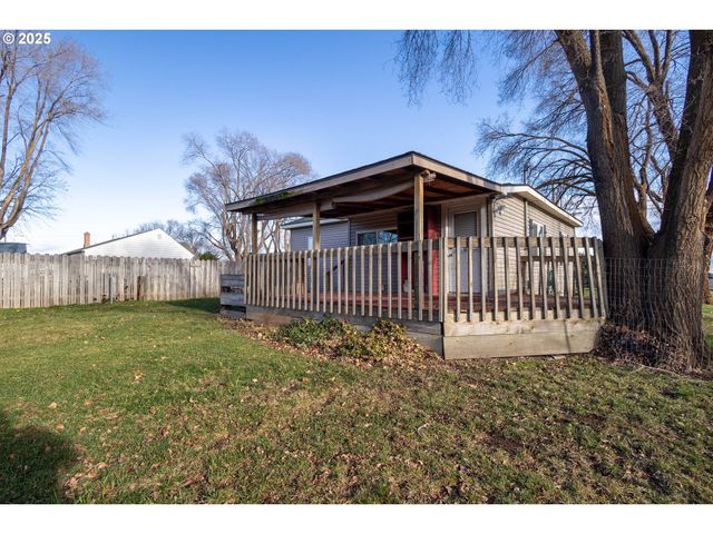 512 20TH St, La Grande, OR 97850