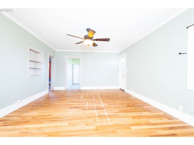 512 20TH St, La Grande, OR 97850