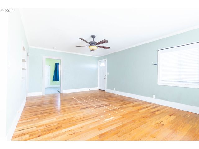 512 20TH St, La Grande, OR 97850