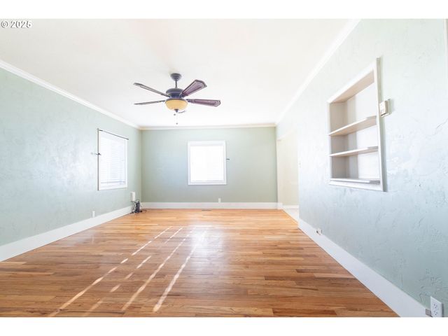 512 20TH St, La Grande, OR 97850