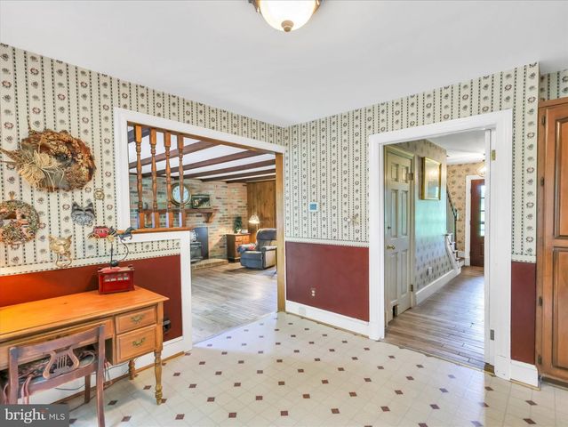 19255 TELEGRAPH SPRINGS RD, Purcellville, VA 20132