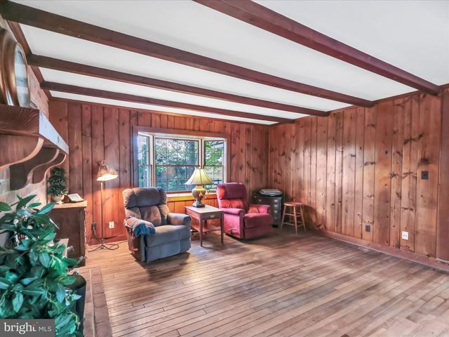 19255 TELEGRAPH SPRINGS RD, Purcellville, VA 20132