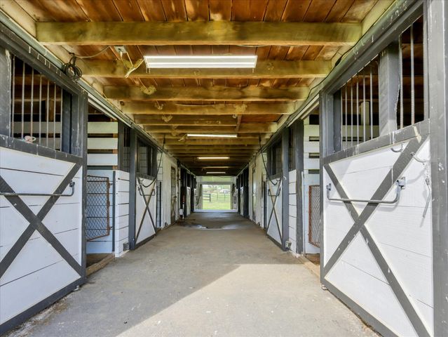 19255 TELEGRAPH SPRINGS RD, Purcellville, VA 20132