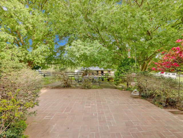 19255 TELEGRAPH SPRINGS RD, Purcellville, VA 20132