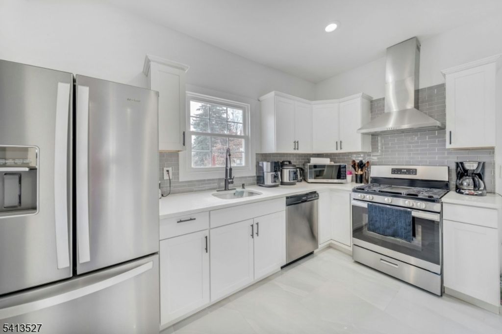 106 Paine Ave, Irvington Twp., NJ 07111