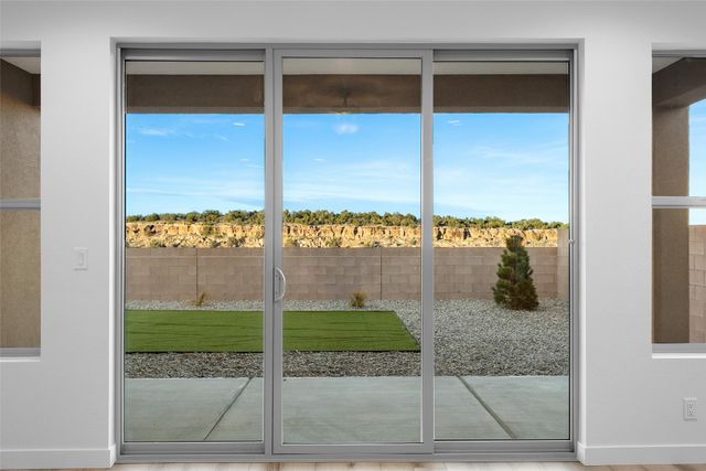 79 Cadena Loop, Los Alamos, NM 87547