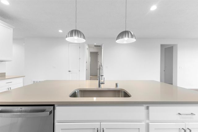 79 Cadena Loop, Los Alamos, NM 87547