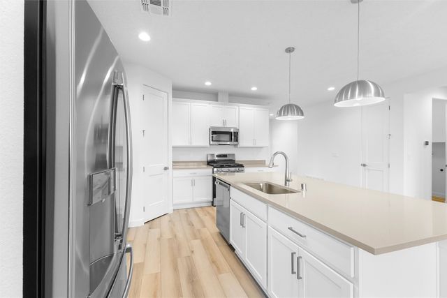 79 Cadena Loop, Los Alamos, NM 87547