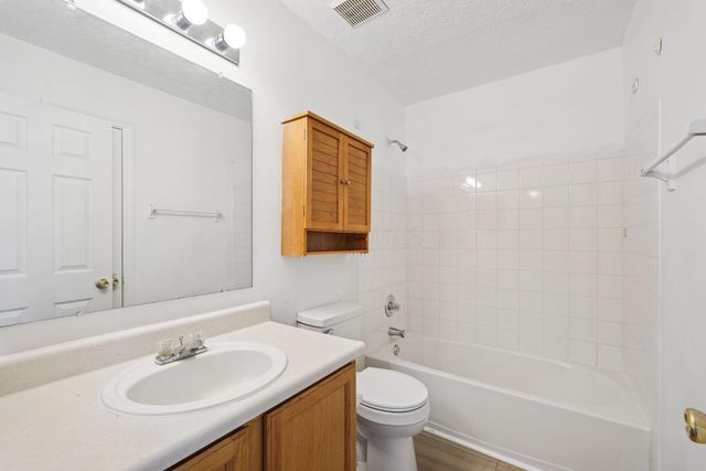 9172 Ruston Lane, Reynoldsburg, OH 43068