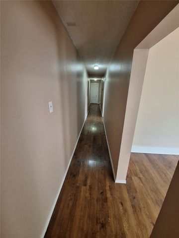 1942 State Street B, Abilene, TX 79603