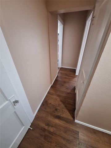 1942 State Street B, Abilene, TX 79603