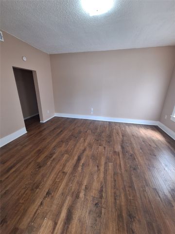 1942 State Street B, Abilene, TX 79603