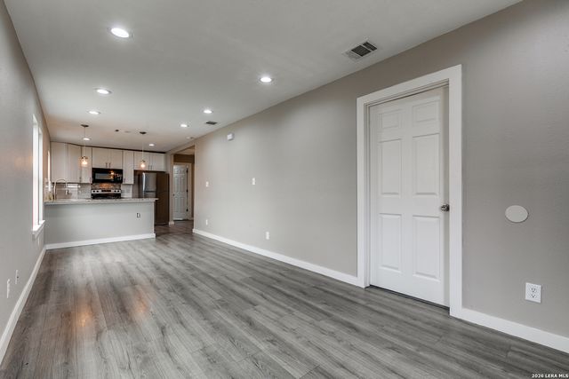 114 Parkview, San Antonio, TX 78210