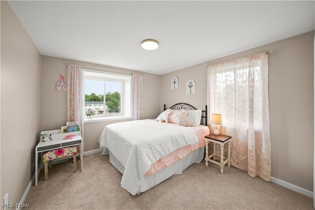 2051 Presidential Pky 27, Twinsburg, OH 44087