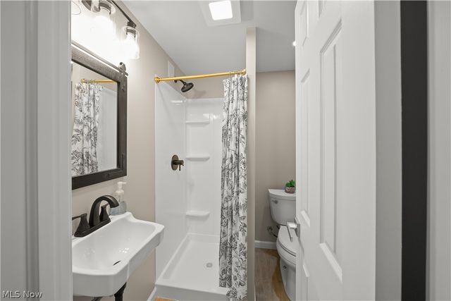 2051 Presidential Pky 27, Twinsburg, OH 44087
