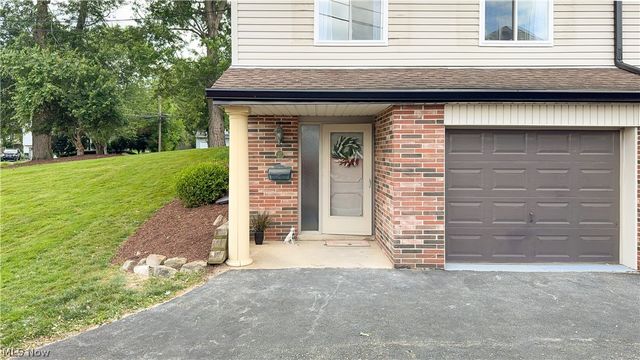 2051 Presidential Pky 27, Twinsburg, OH 44087