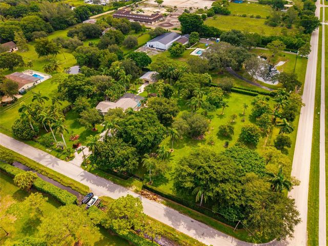 6556 NW 87th Avenue, Parkland, FL 33067