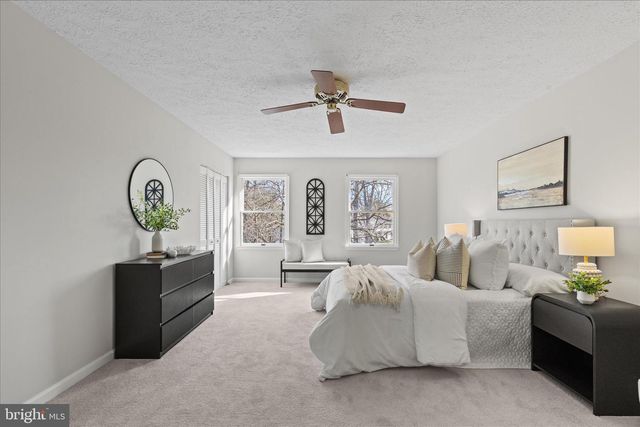 865 MOFFETT FORGE RD, Herndon, VA 20170