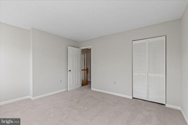 865 MOFFETT FORGE RD, Herndon, VA 20170