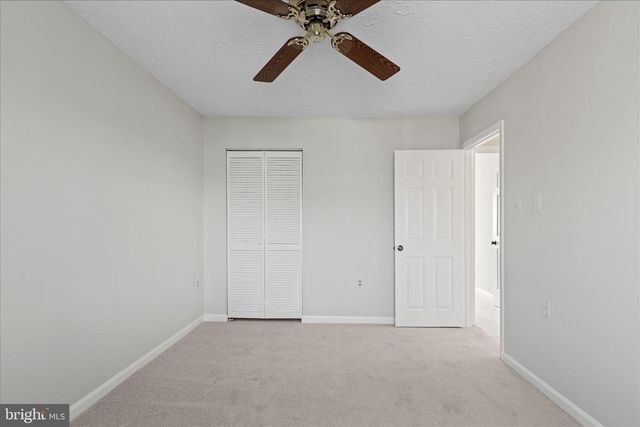 865 MOFFETT FORGE RD, Herndon, VA 20170