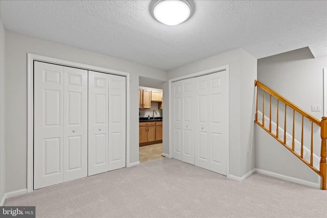 865 MOFFETT FORGE RD, Herndon, VA 20170