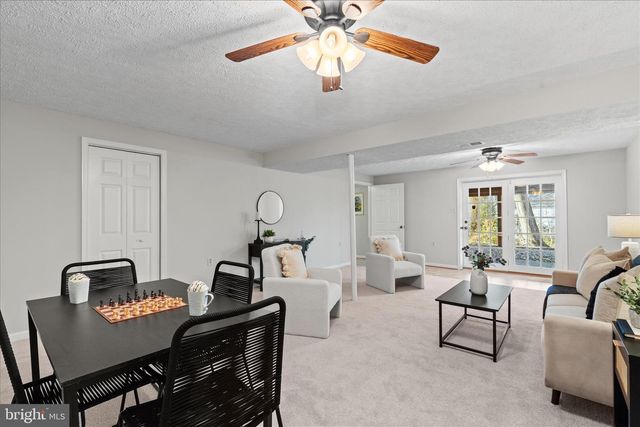 865 MOFFETT FORGE RD, Herndon, VA 20170