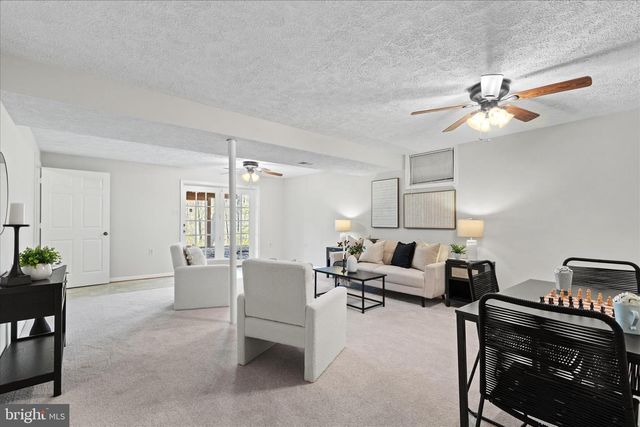 865 MOFFETT FORGE RD, Herndon, VA 20170