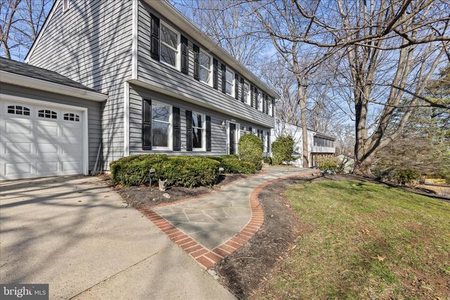 865 MOFFETT FORGE RD, Herndon, VA 20170